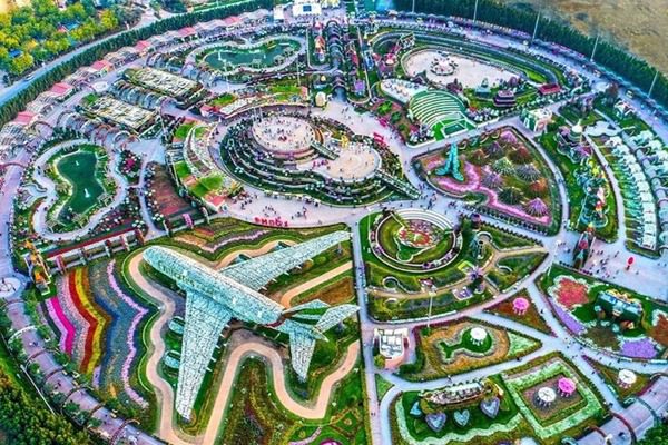 kham-pha-Dubai-Miracle-Garden5