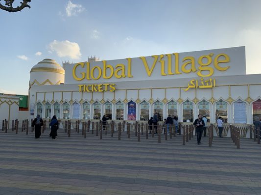 kham-pha-Global-Village-Dubai2